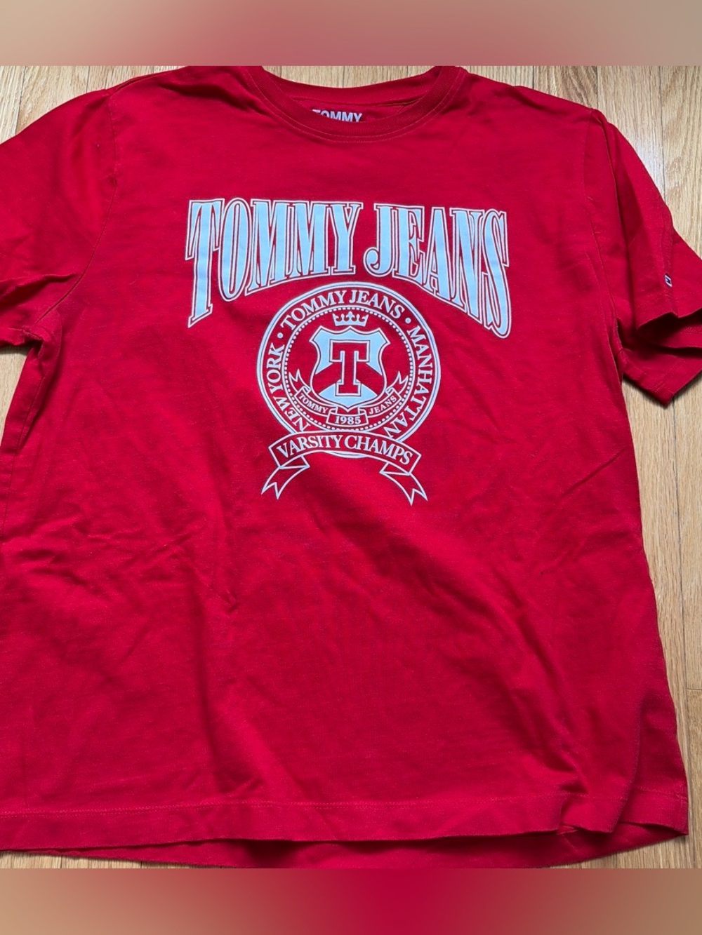 Tommy jeans graphic tee